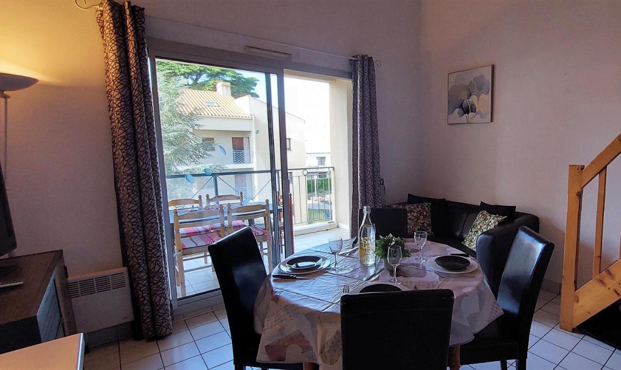 Appartement Au Calme Avec Piscine Et Parking Dans Residence Securisee Saint-Jean-de-Monts Luaran gambar