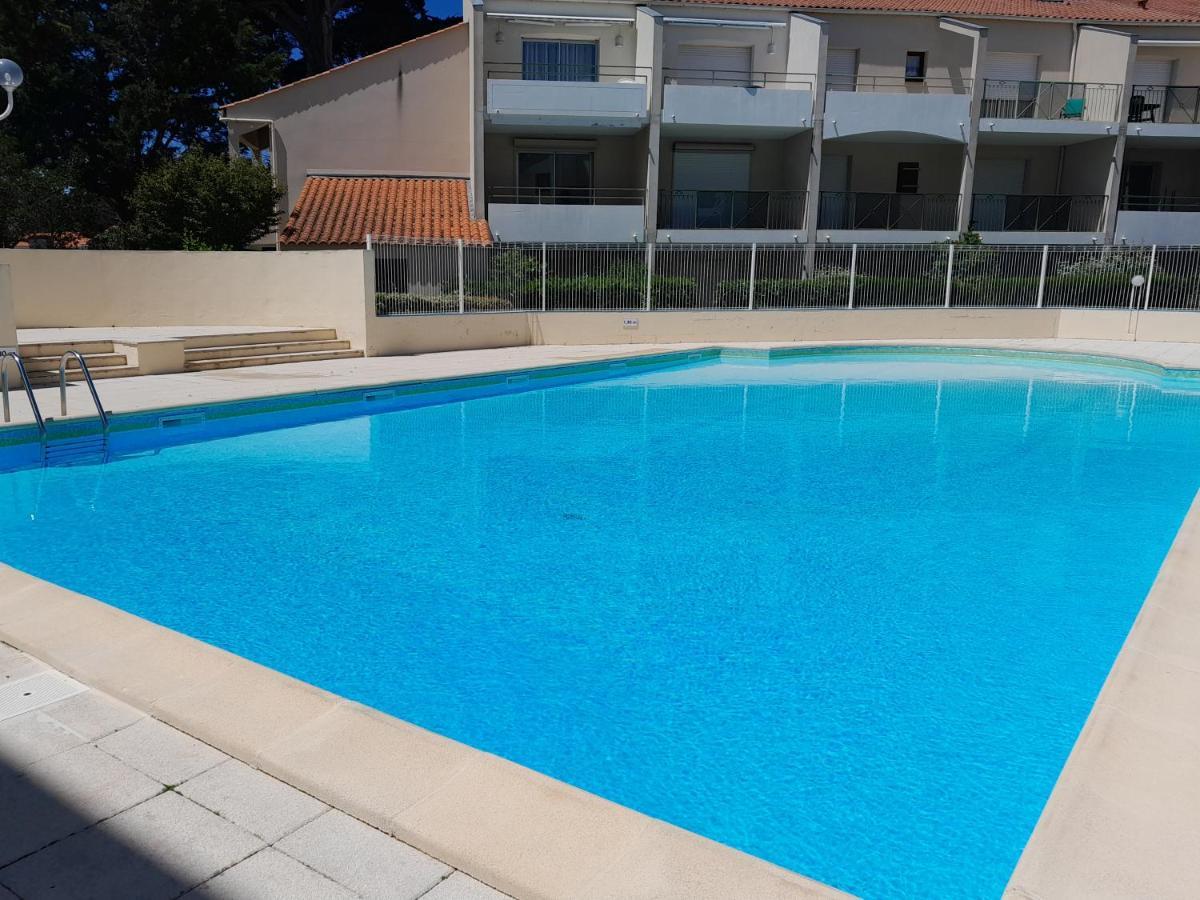 Appartement Au Calme Avec Piscine Et Parking Dans Residence Securisee Saint-Jean-de-Monts Luaran gambar